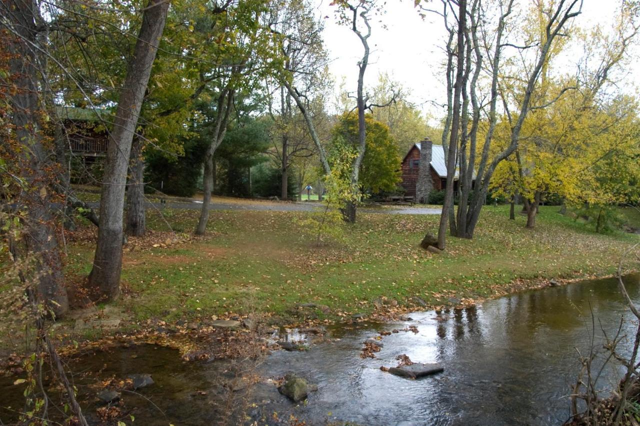 Mountain Springs Cabins Candler Esterno foto